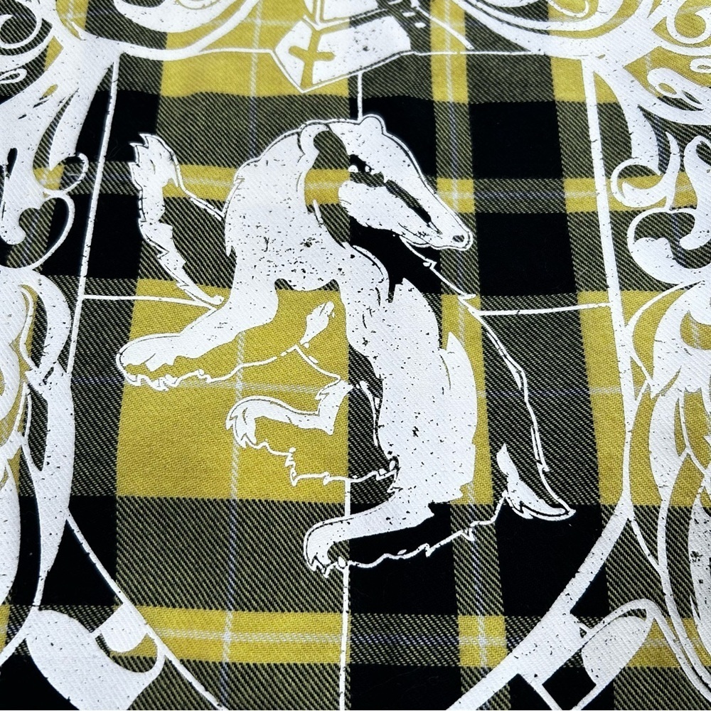 Hot Topic Harry Potter Hufflepuff Yellow and Black Plaid Button Up Shirt Small - Picture 6 of 12